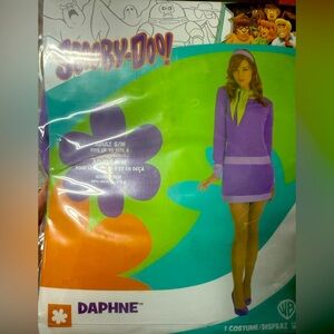 New Scooby-Doo! Women’s Daphne Costume - size small/medium